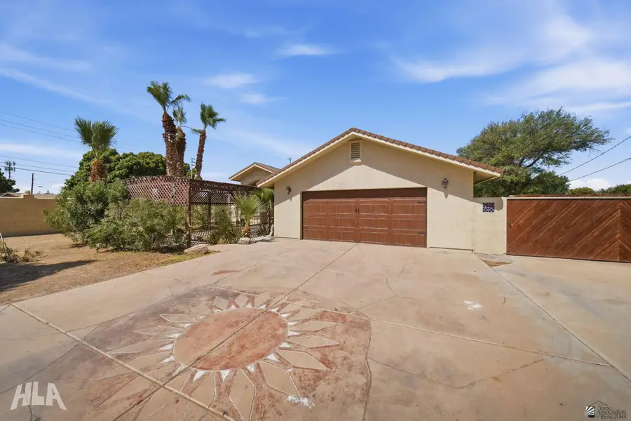 7908 S PHILLIPS AVE, Yuma, AZ 85364 - #2