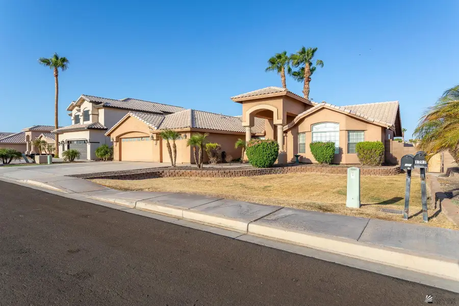 1773 S 40 Dr, Yuma, AZ 85364 - #2