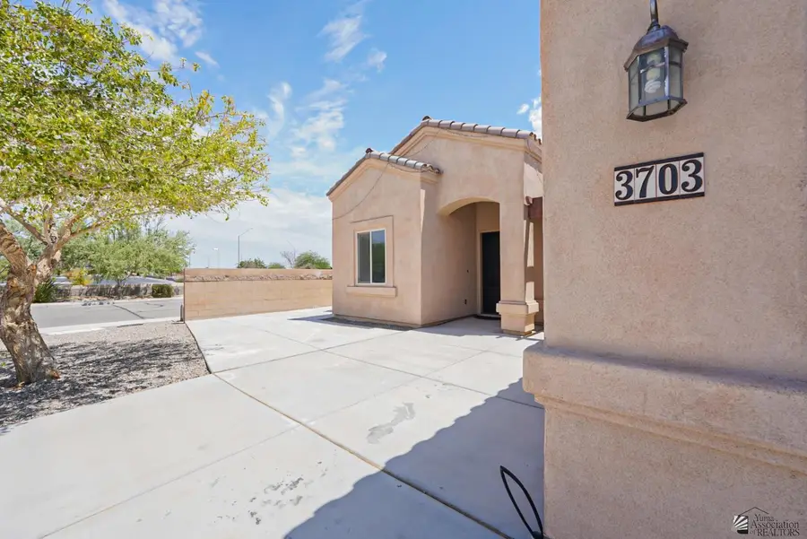 3703 S Falcon Dr, Yuma, AZ 85365 - #2