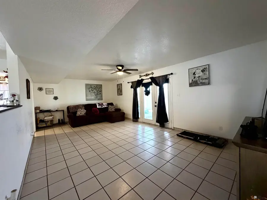 1806 S Meadowbrook, Yuma, AZ 85364 - #3