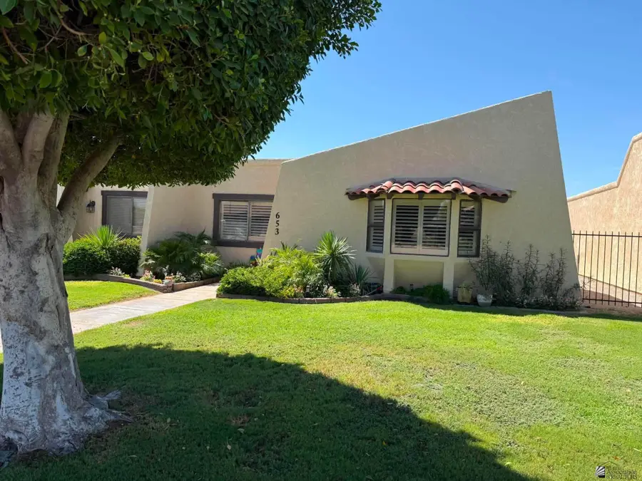 653 E 25 St, Yuma, AZ 85365 - #2