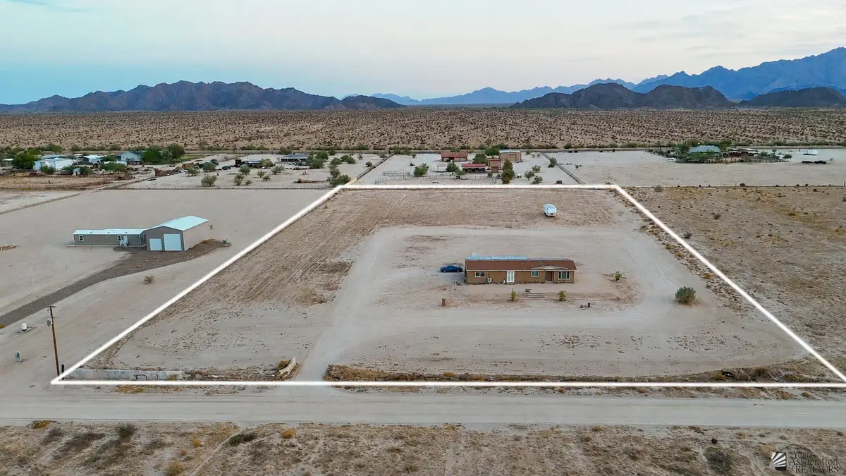 27517 E County 13 3/4 St, Wellton, AZ 85356 - #1