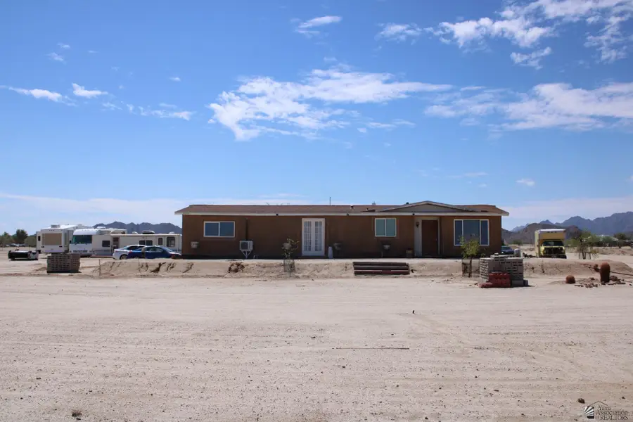 27517 E County 13 3/4 St, Wellton, AZ 85356 - #2
