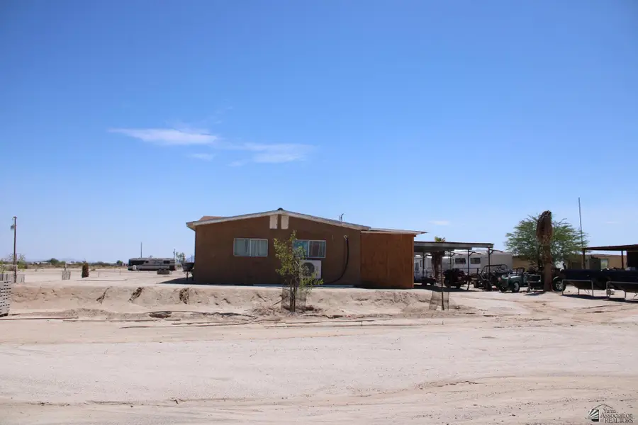 27517 E County 13 3/4 St, Wellton, AZ 85356 - #3