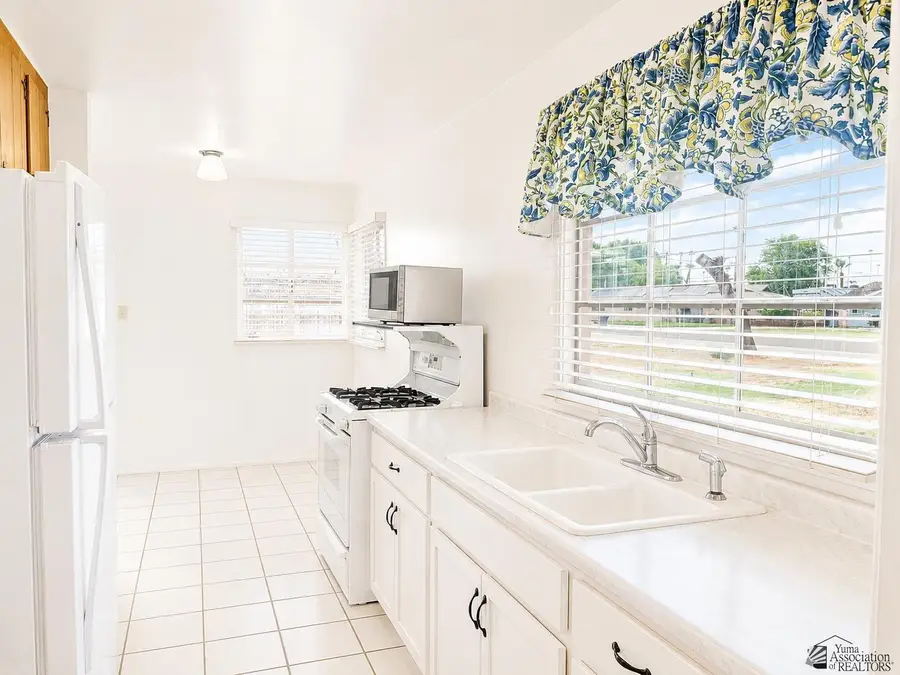 1925 W 16 Pl, Yuma, AZ 85364 - #3