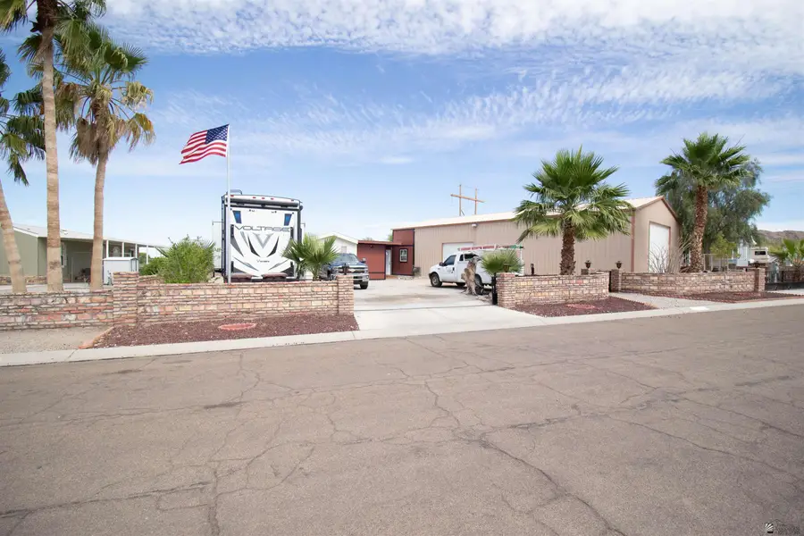 14378 E 29 Pl, Yuma, AZ 85367 - #2