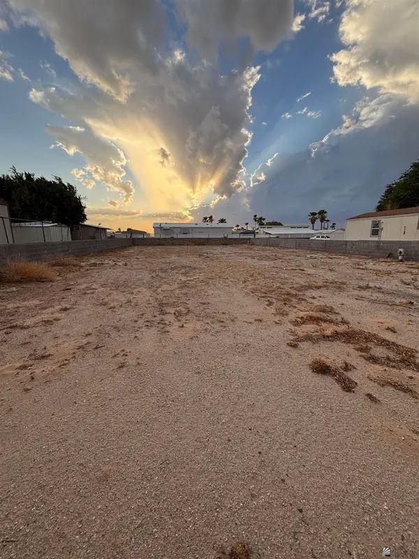 10676 S Pearl Ave, Yuma, AZ 85365