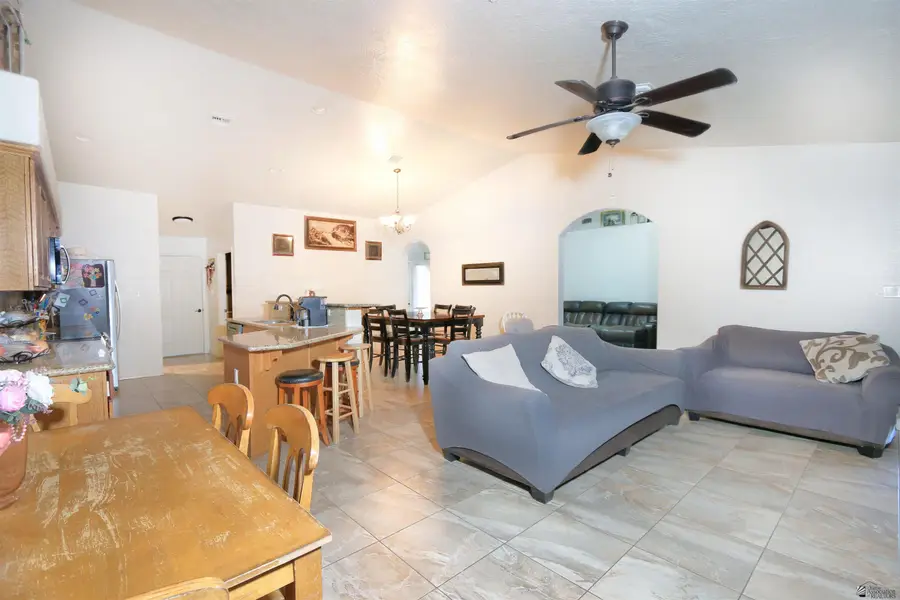 6112 E 47 St, Yuma, AZ 85365 - #3