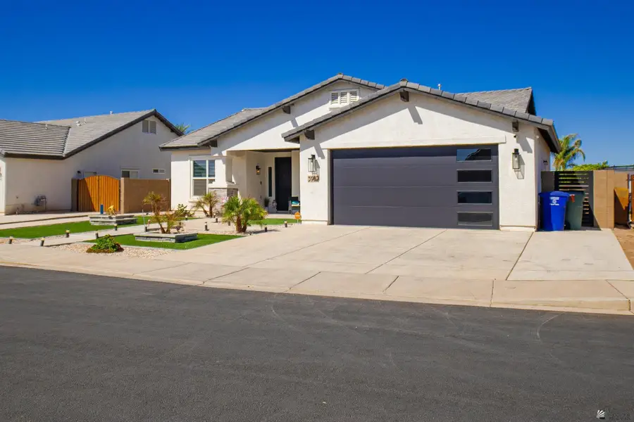 3982 S 34 Dr, Yuma, AZ 85365 - #3