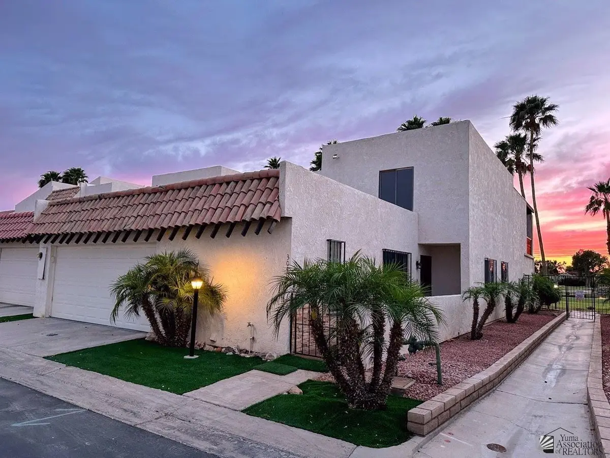 3040 S Torrey Pines Cir, Yuma, AZ 85365 - #1