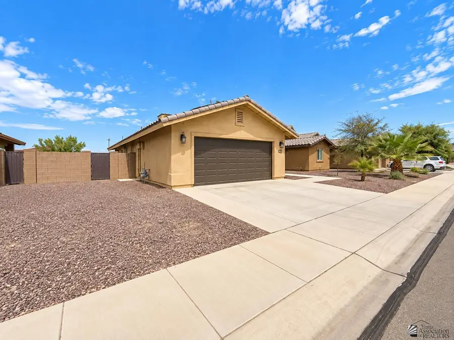 10142 E 33 St, Yuma, AZ 85365 - #3
