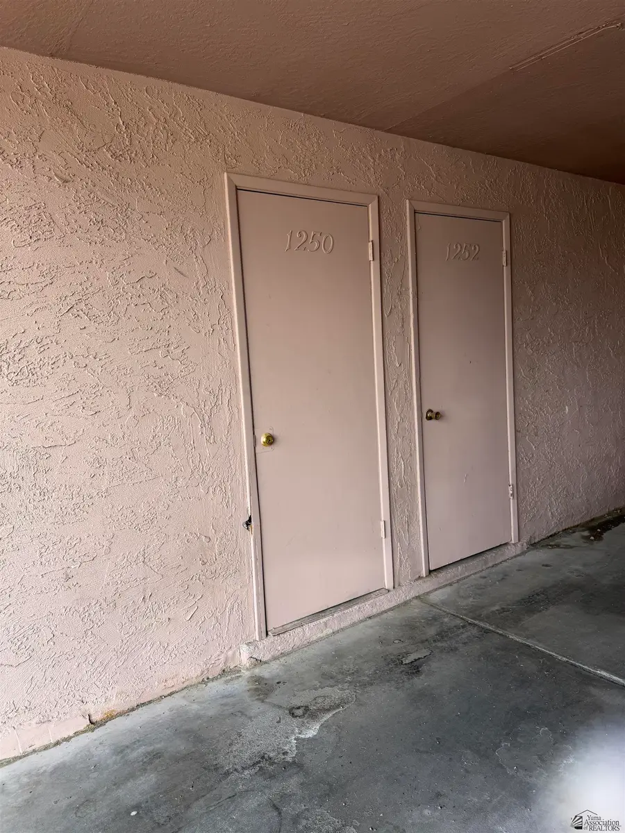 1250 W 20 Place, Yuma, AZ 85364 - #2