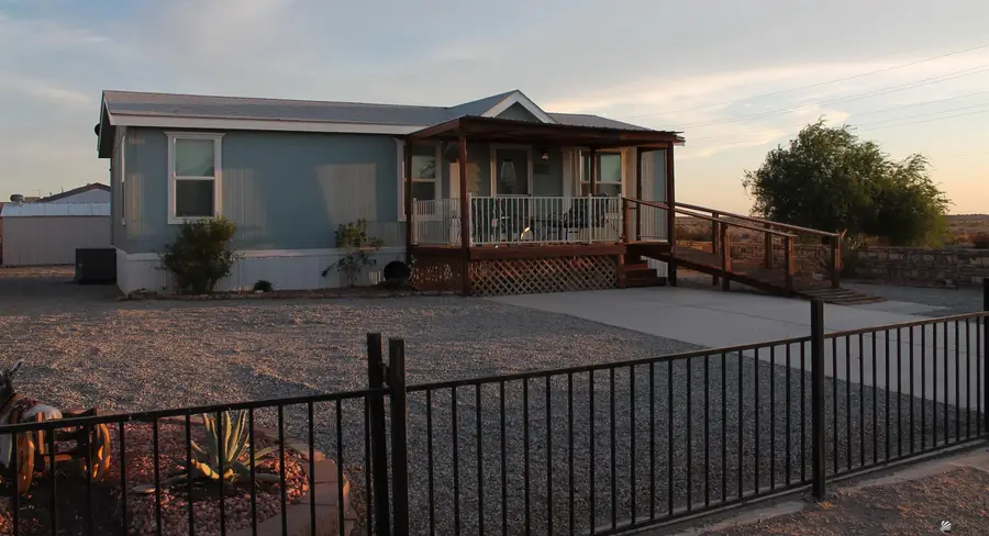 9557 E 38 Pl, Yuma, AZ 85365 - #2