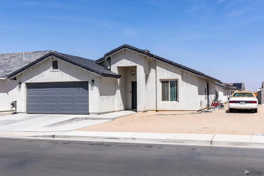 4780 E San Francisco St, San Luis, AZ 85336 - #2