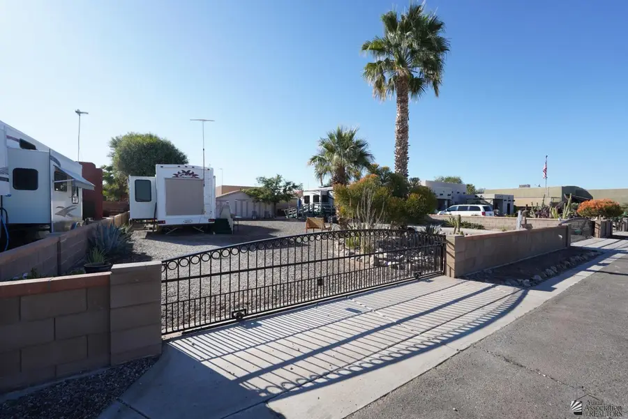28801 Canal Avenue, Wellton, AZ 85356 - #2