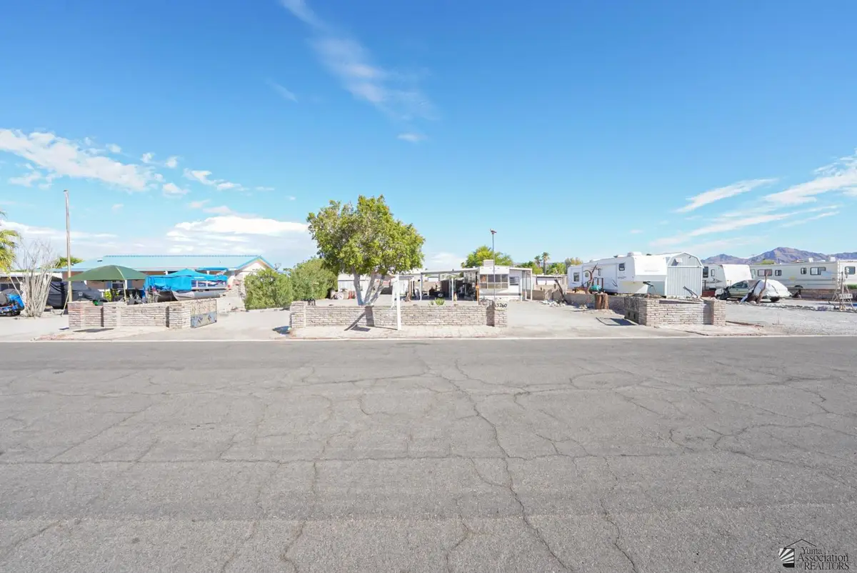 13260 E 40 Dr, Yuma, AZ 85367 - #1