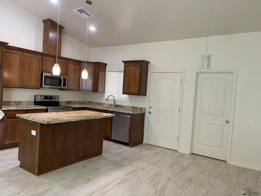 10958 E 46 Pl, Yuma, AZ 85367 - #3