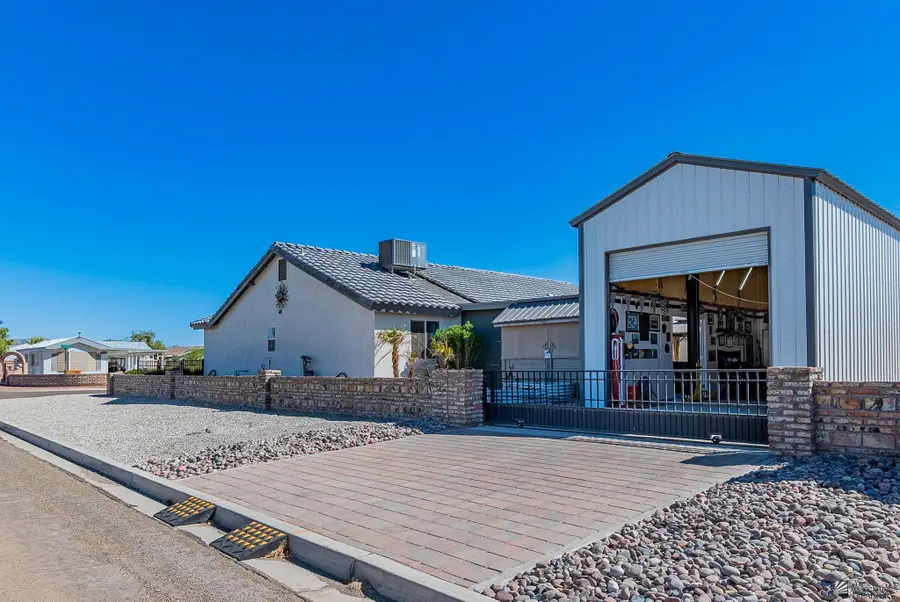 13513 E 52 Drive, Yuma, AZ 85367 - #3