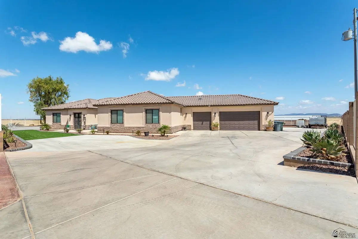 2070 S Araby Rd, Yuma, AZ 85365 - #1
