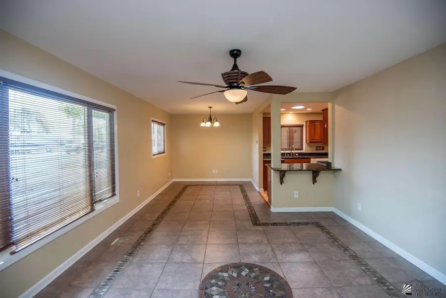 2480 S Sierra Vista Ave, Yuma, AZ 85365 - #3