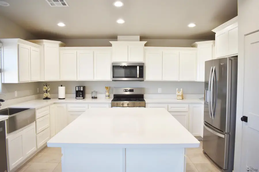 10236 E 33 St, Yuma, AZ 85365 - #2