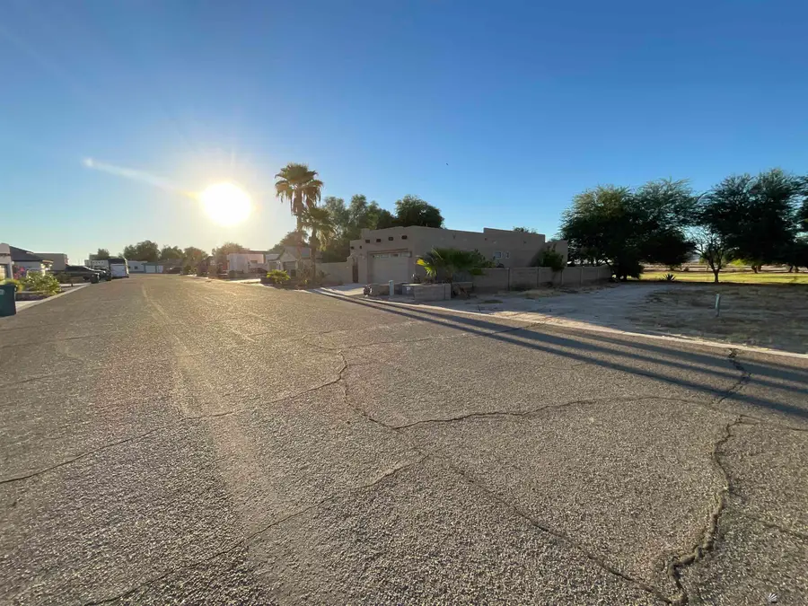 28371 Telegraph Avenue, Wellton, AZ 85356 - #3