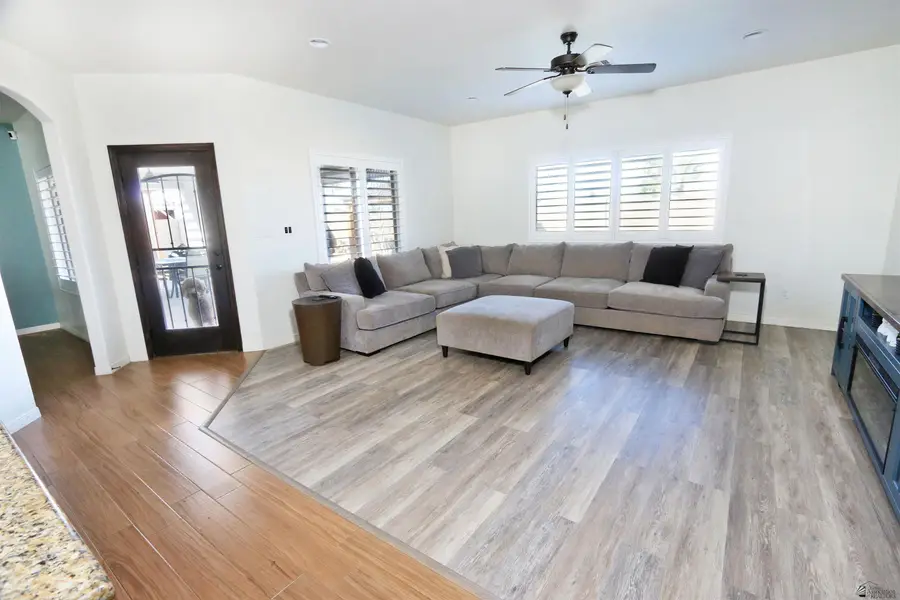 11284 S Sally Dr, Yuma, AZ 85367 - #2