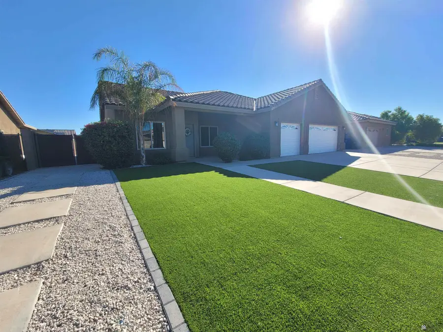 4171 W 27 Pl, Yuma, AZ 85364 - #2