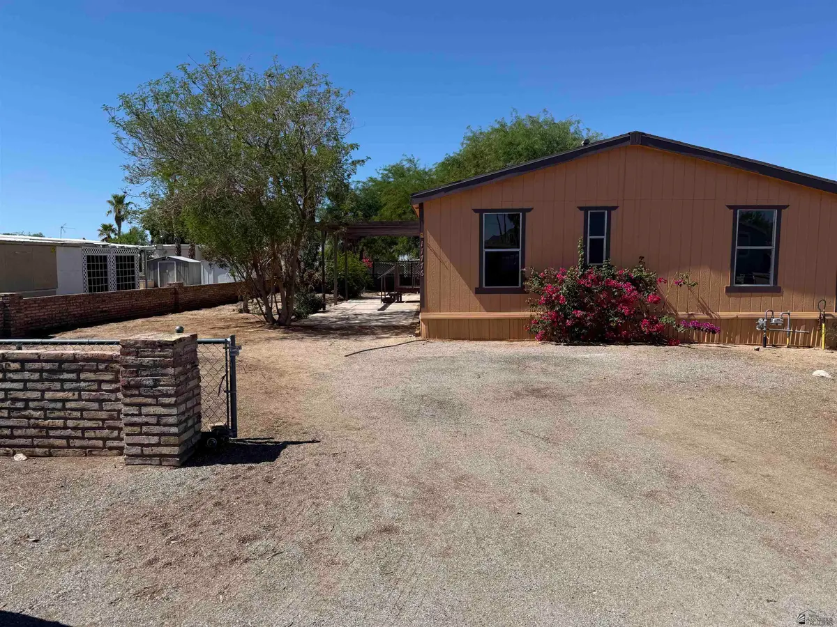 11776 Betty Ln, Yuma, AZ 85367 - #1