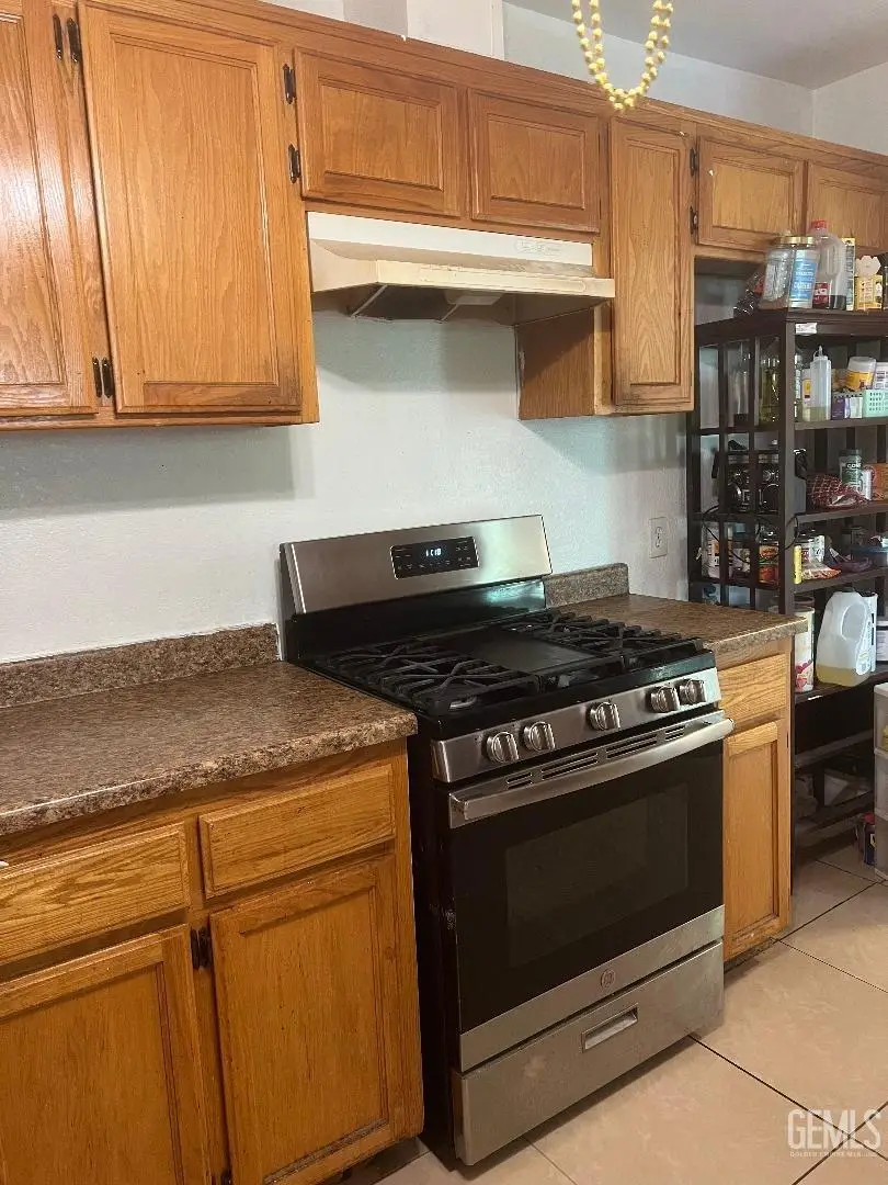 1420 RALSTON STREET, Bakersfield, CA 93307 - #2