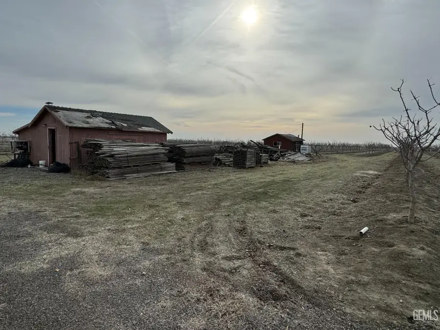 0 PTN NE 1/4 SEC 27, Wasco, CA 93280 - Image #2