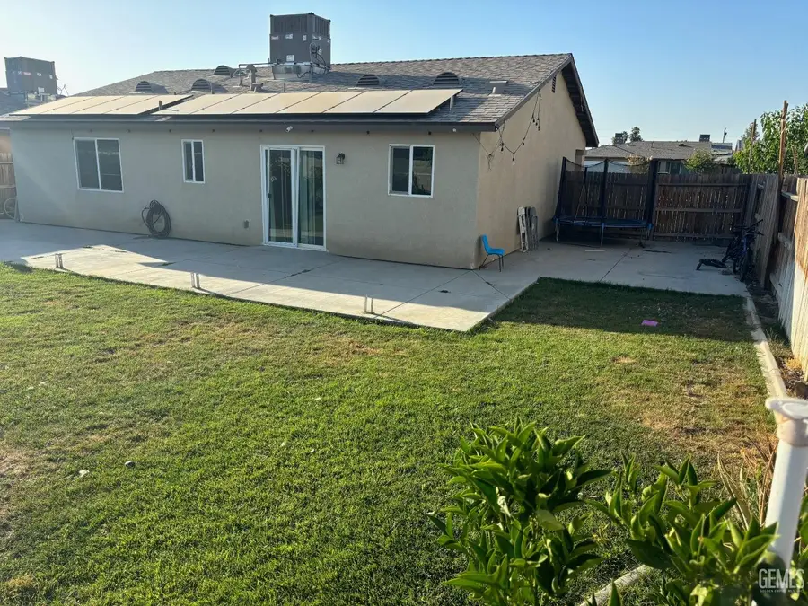 909 GUADALUPE AVENUE, Bakersfield, CA 93307 - #3