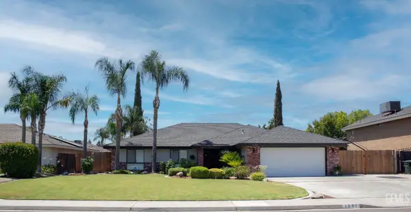 1301 CHARTERTEN AVENUE, Bakersfield, CA 93307