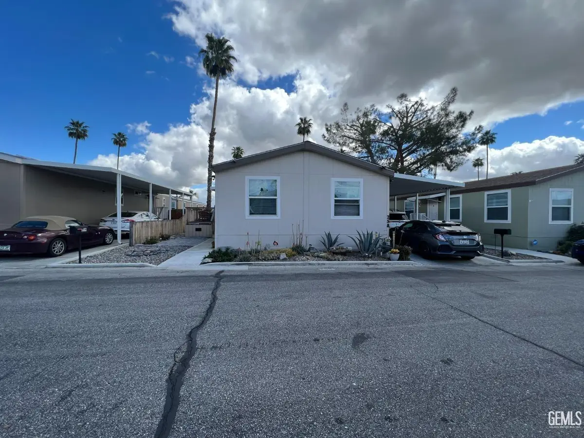 258 MARY KAY LN, Bakersfield, CA 93308 - Image #1