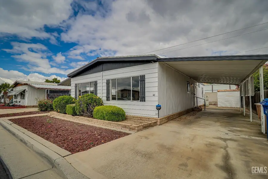 400 E ROBERTS LANE #48, Bakersfield, CA 93308 - #2