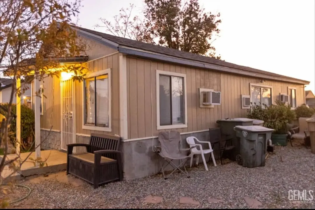 408 POWELL LANE, Bakersfield, CA 93307 - Image #1