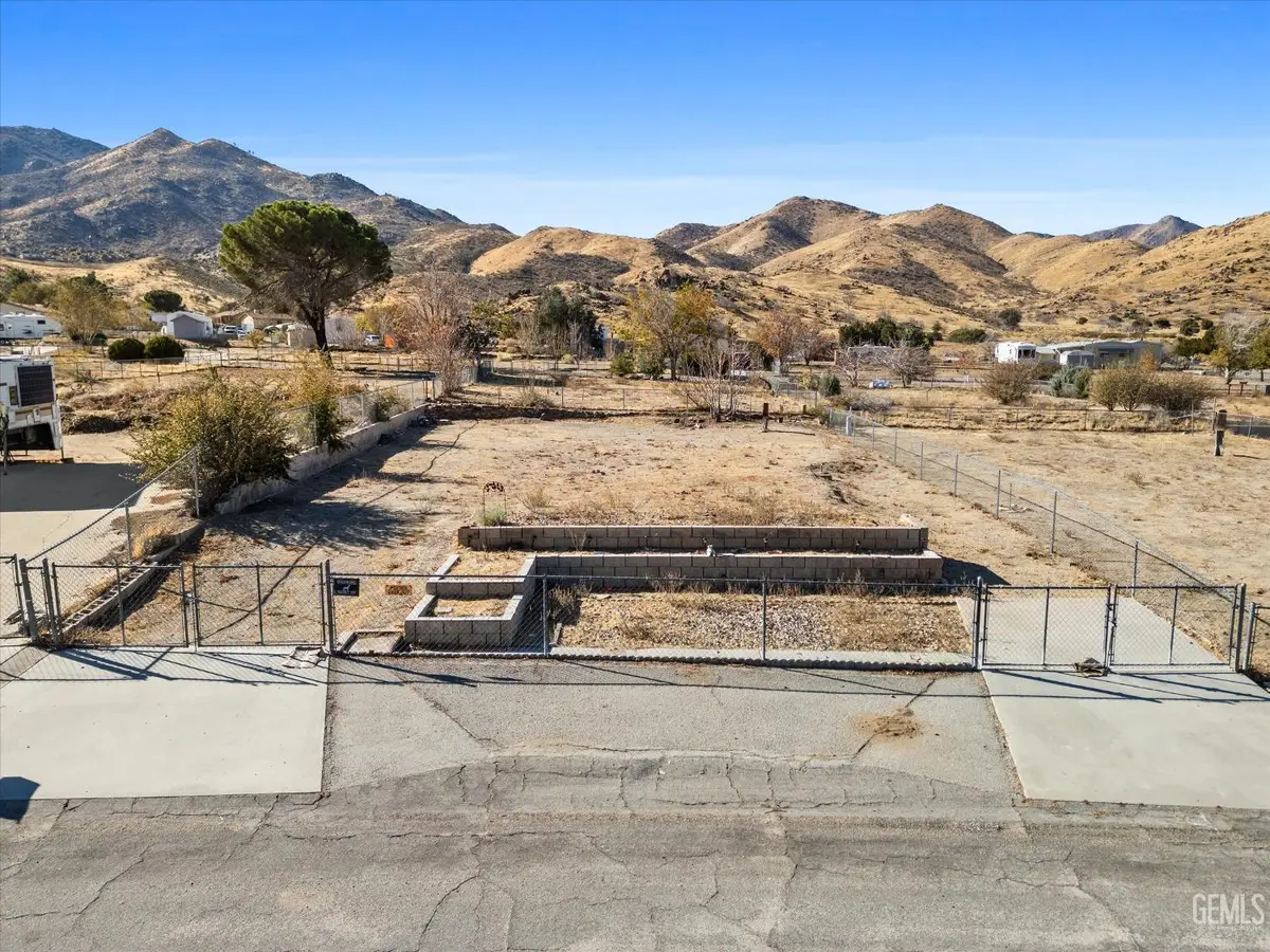 8412 WILDMINT DRIVE, Lake Isabella, CA 93240 - Image #1