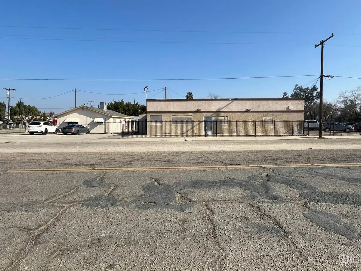 267 CEDAR AVENUE, Earlimart, CA 93219 - Image #1