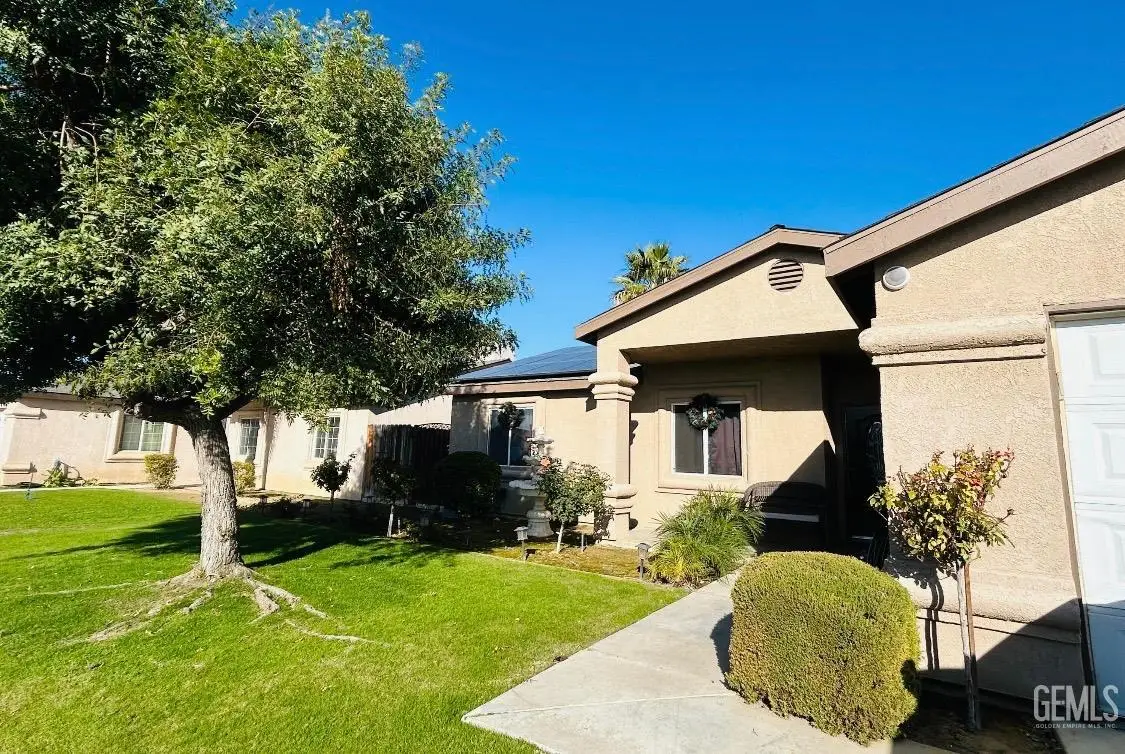 5208 GRANT GROVE STREET, Bakersfield, CA 93307 - Image #1