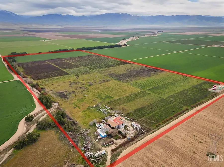 3265 VALPREDO ROAD, Arvin, CA 93203 - Image #2