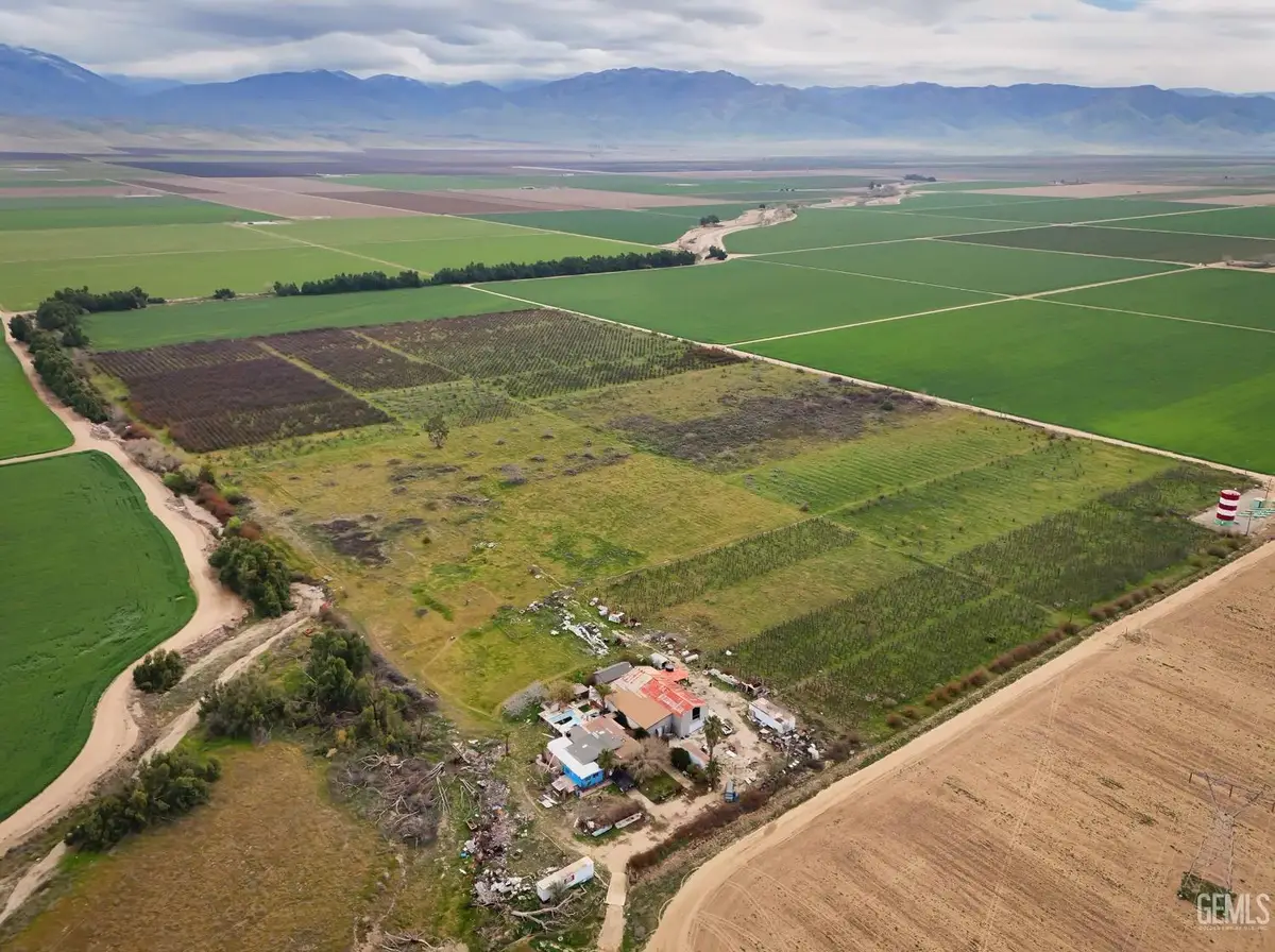 3265 VALPREDO ROAD, Arvin, CA 93203 - Image #1