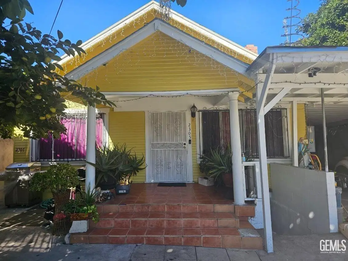 2305 W 2ND STREET, Los Angeles, CA 90057 - Image #1