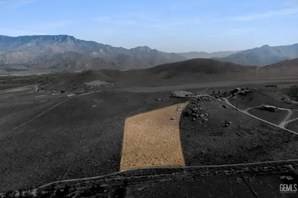 4910 CIMARRON DRIVE, Weldon, CA 93283