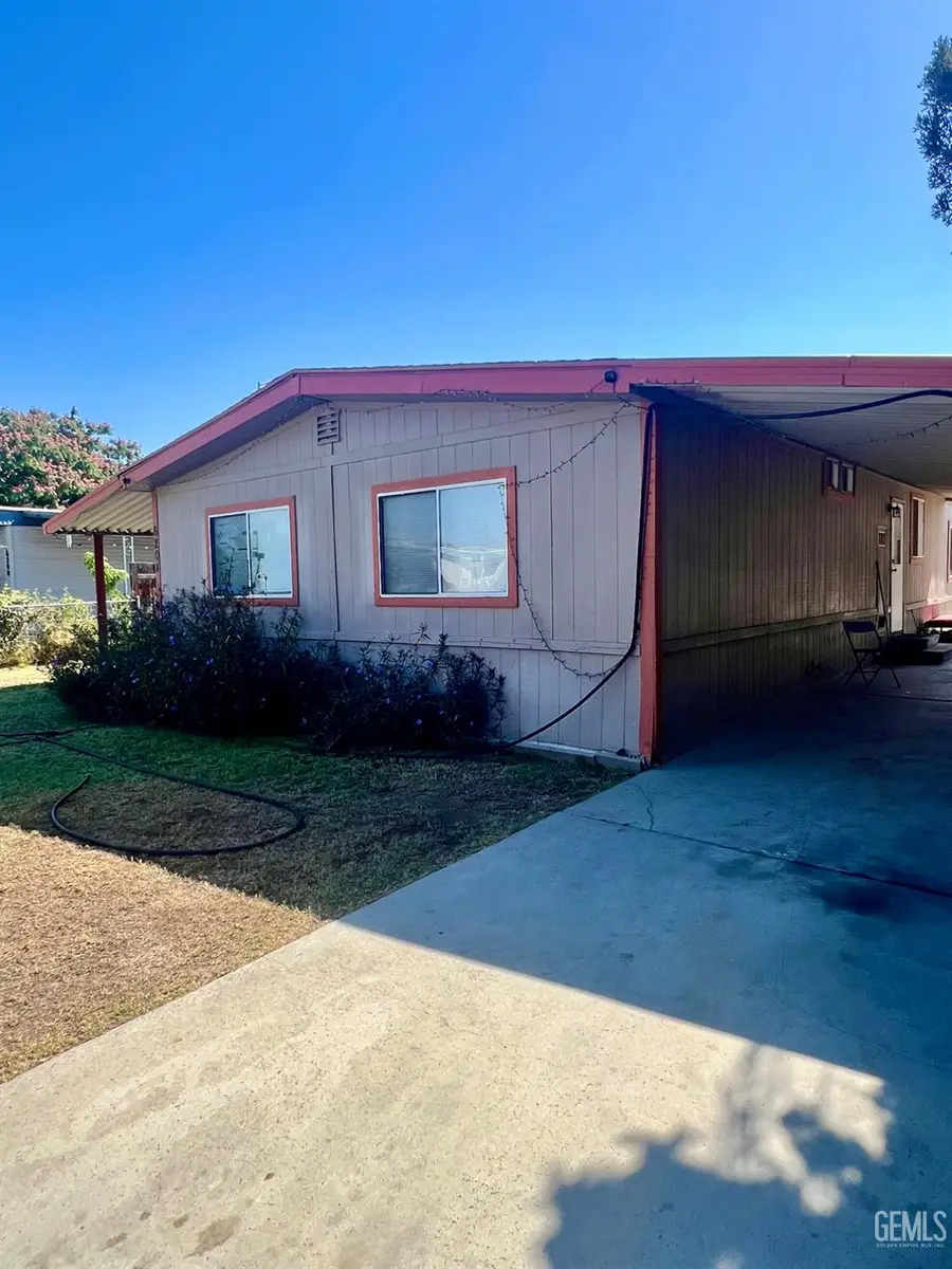 6204 DENNEN STREET, Bakersfield, CA 93313 - Image #3