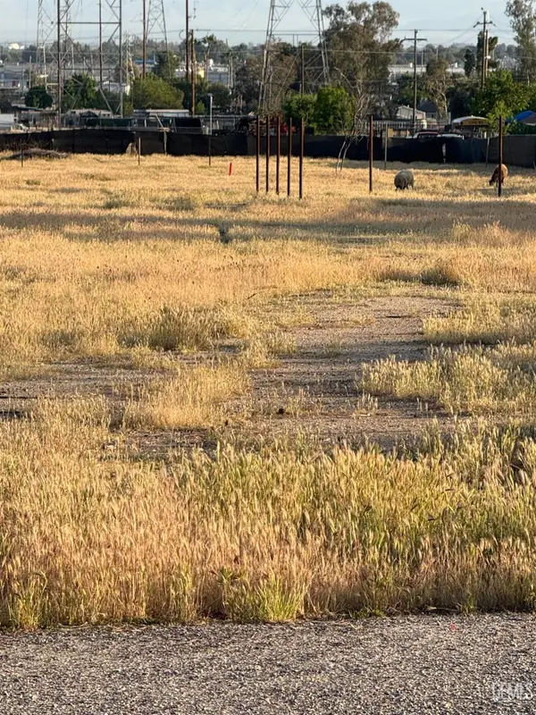 0 ROSEWOOD, Bakersfield, CA 93306