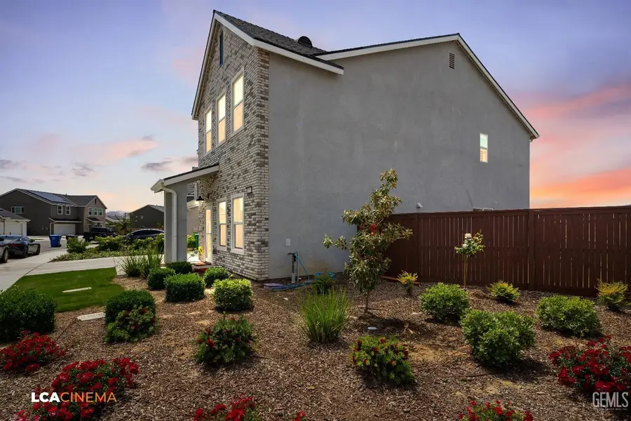 3303 RUSTIC WOODS LANE, Shafter, CA 93263 - Image #3