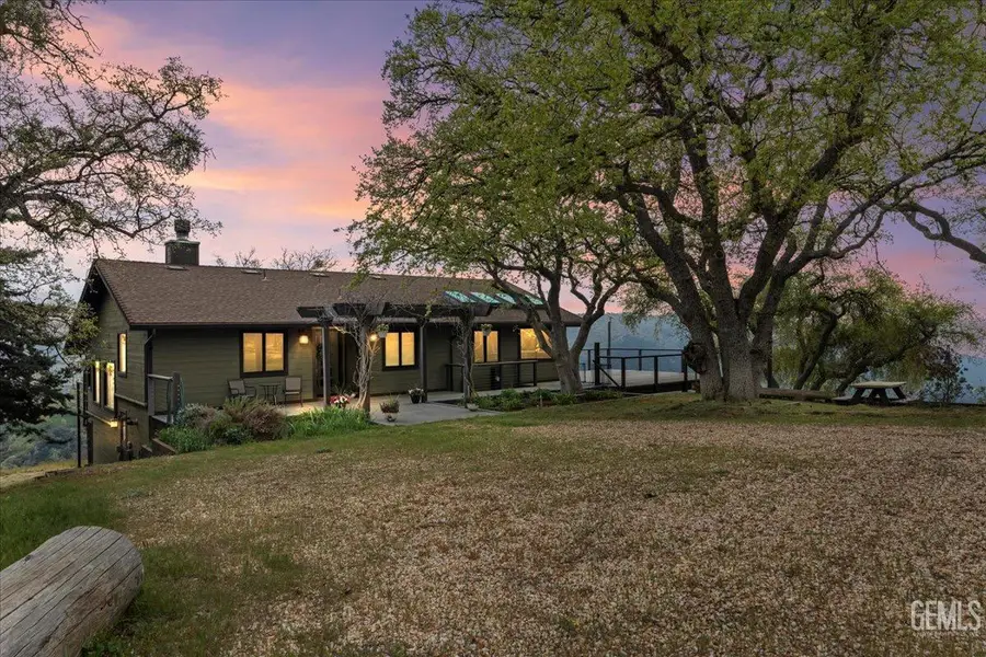 30140 TUTTLE COURT, Tehachapi, CA 93561 - Image #2