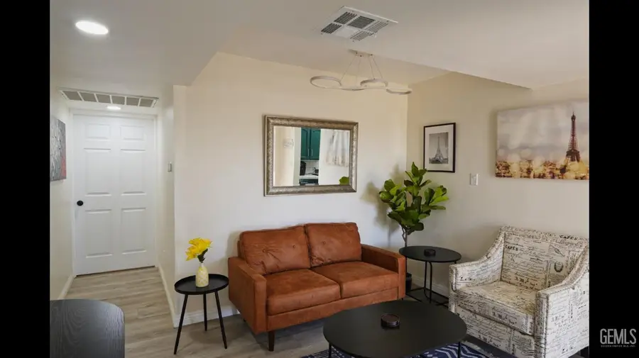 3206 CANDLEWOOD DRIVE, Bakersfield, CA 93306 - Image #2