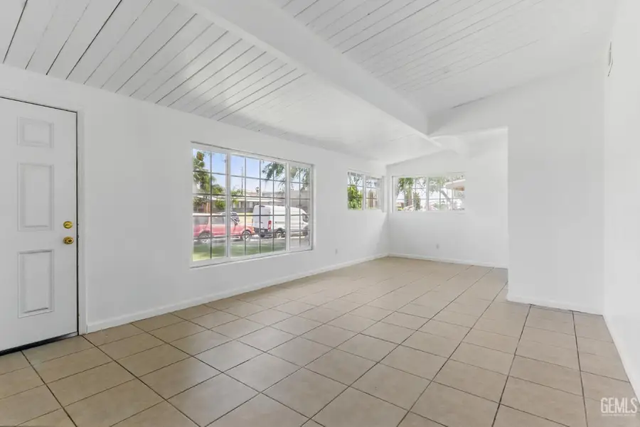 2804 HALEY STREET, Bakersfield, CA 93305 - Image #2