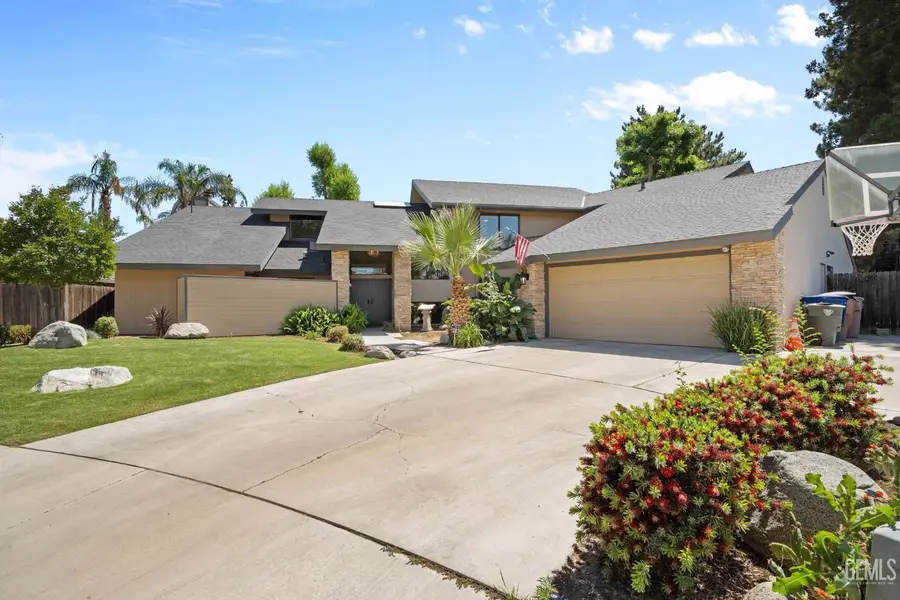 7805 BUENA TIERRA COURT, Bakersfield, CA 93309 - Image #3